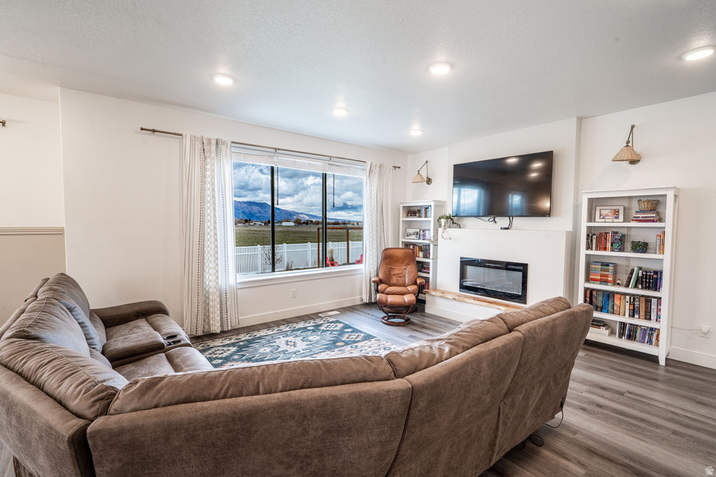 478 S 1170 E Hyrum, UT 84319