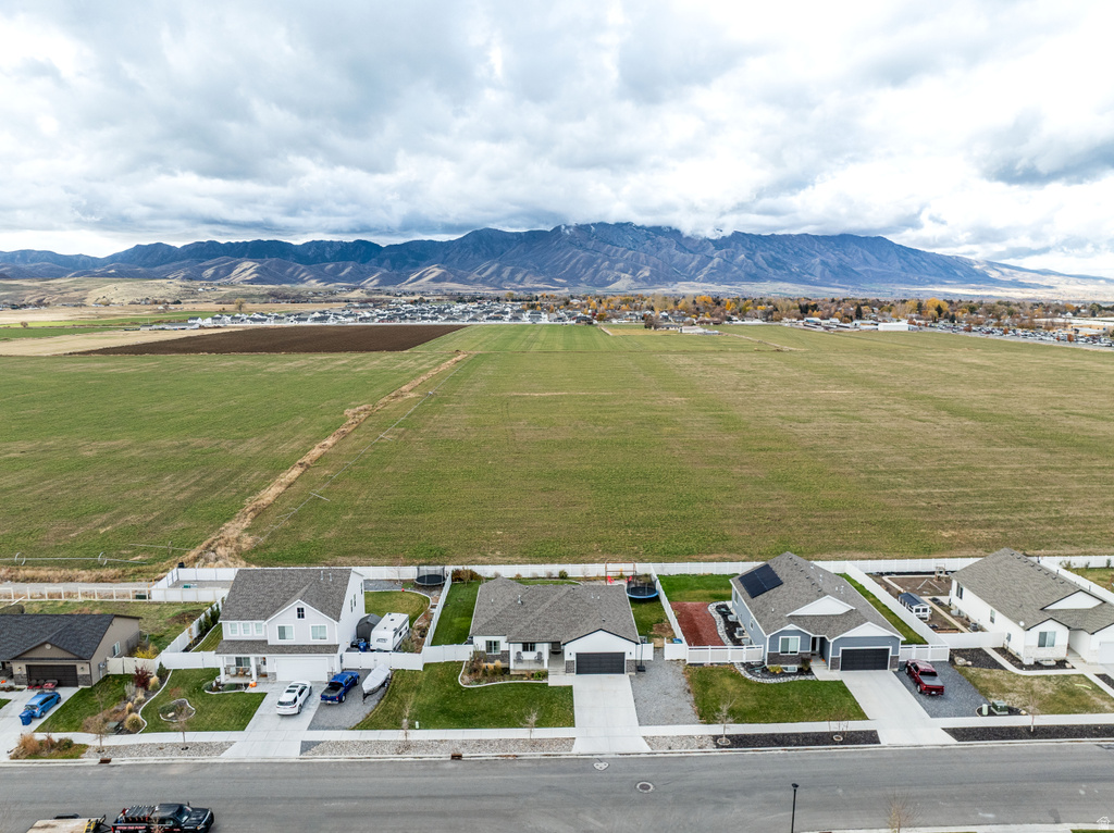 478 S 1170 E Hyrum, UT 84319