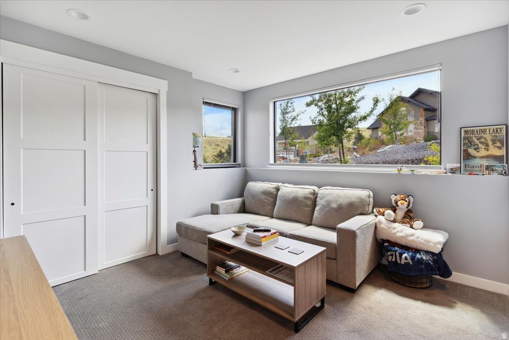 6260 E HAWKS LN Huntsville, UT 84317