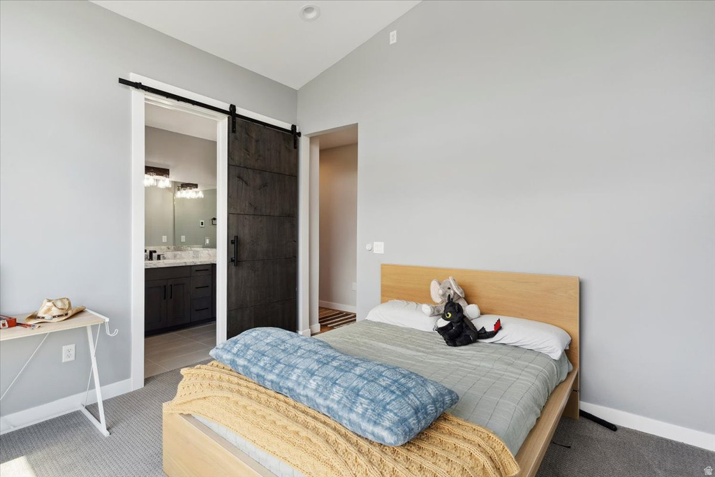 6260 E HAWKS LN Huntsville, UT 84317