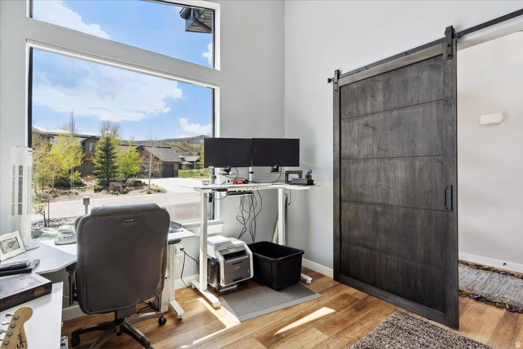 6260 E HAWKS LN Huntsville, UT 84317