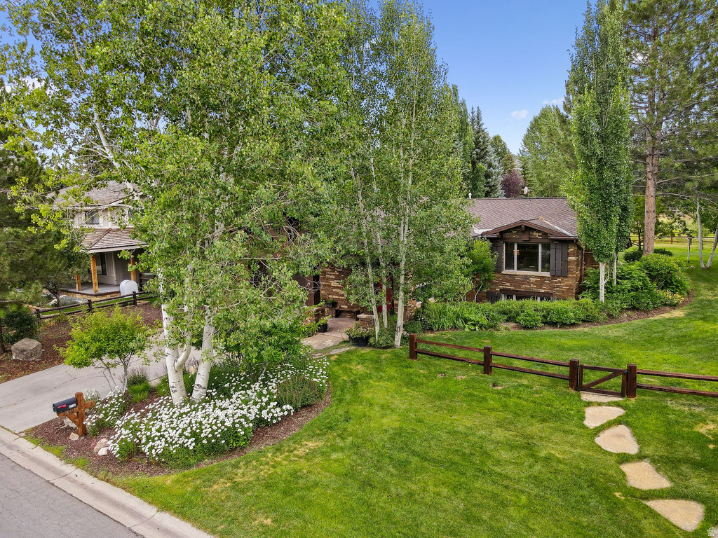 2350 LUCKY JOHN DR Park City, UT 84060