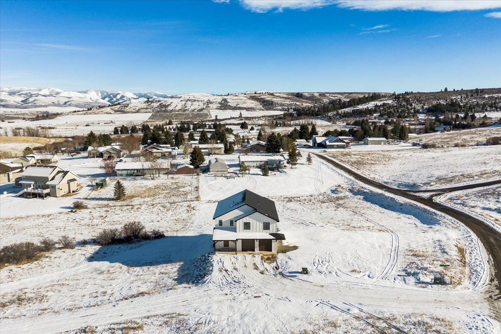 1216 DISCOVERY CIR Soda Springs, ID 83276