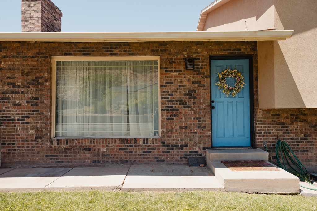 248 S HILLSIDE DR. Moab, UT 84532