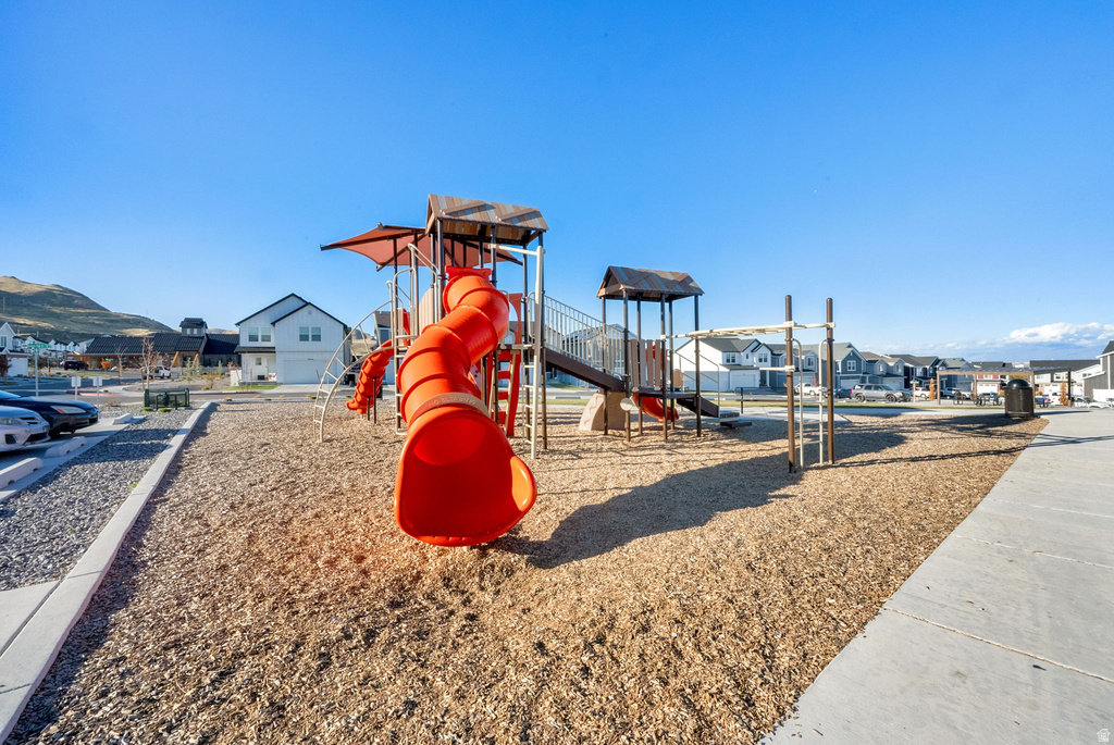 8559 W MEADOW BANK WAY #1082 Magna, UT 84044