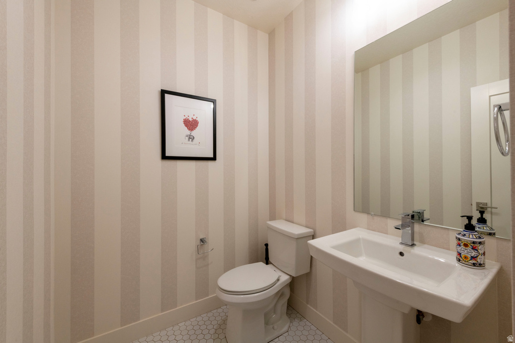 1574 E WINWARD DR Holladay, UT 84117