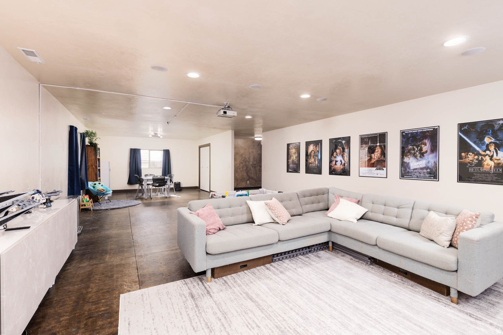 374 E 410 N Annabella, UT 84711