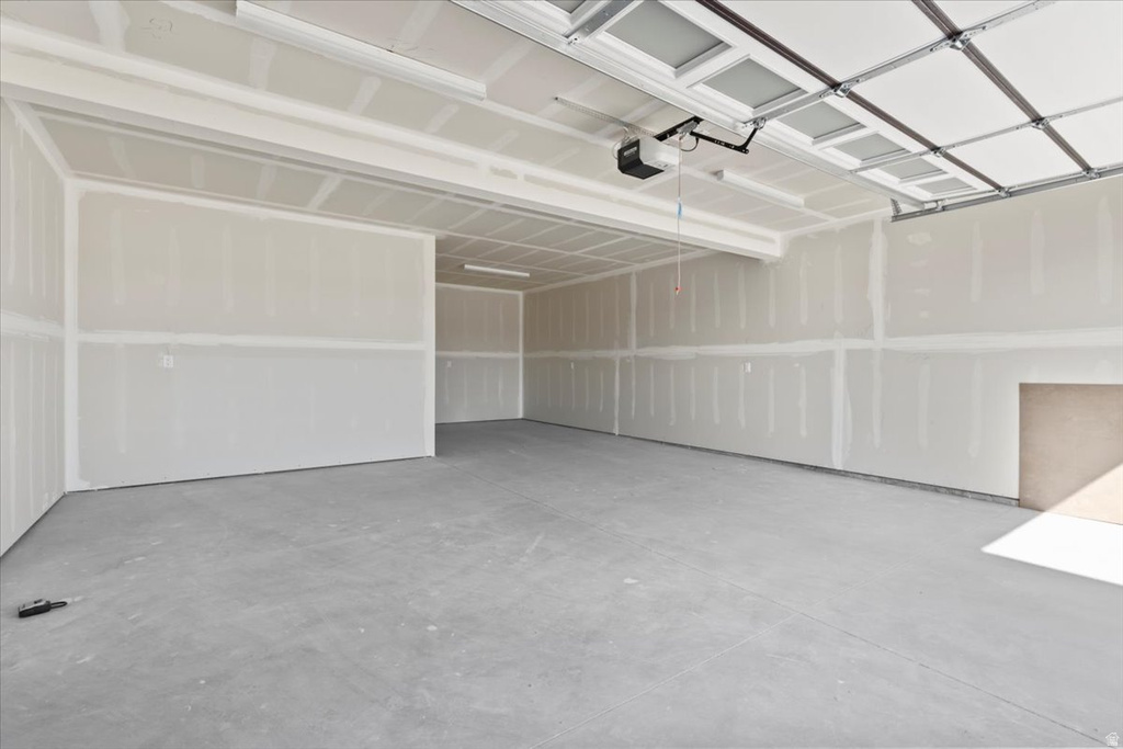 2763 S MCQUEEN LN West Valley City, UT 84128