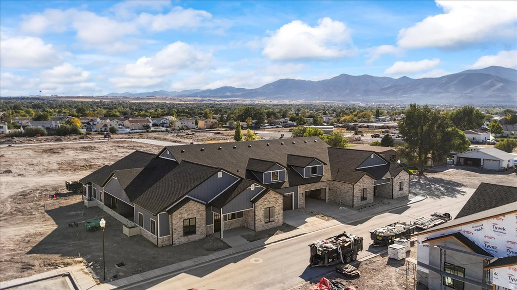 2763 S MCQUEEN LN West Valley City, UT 84128