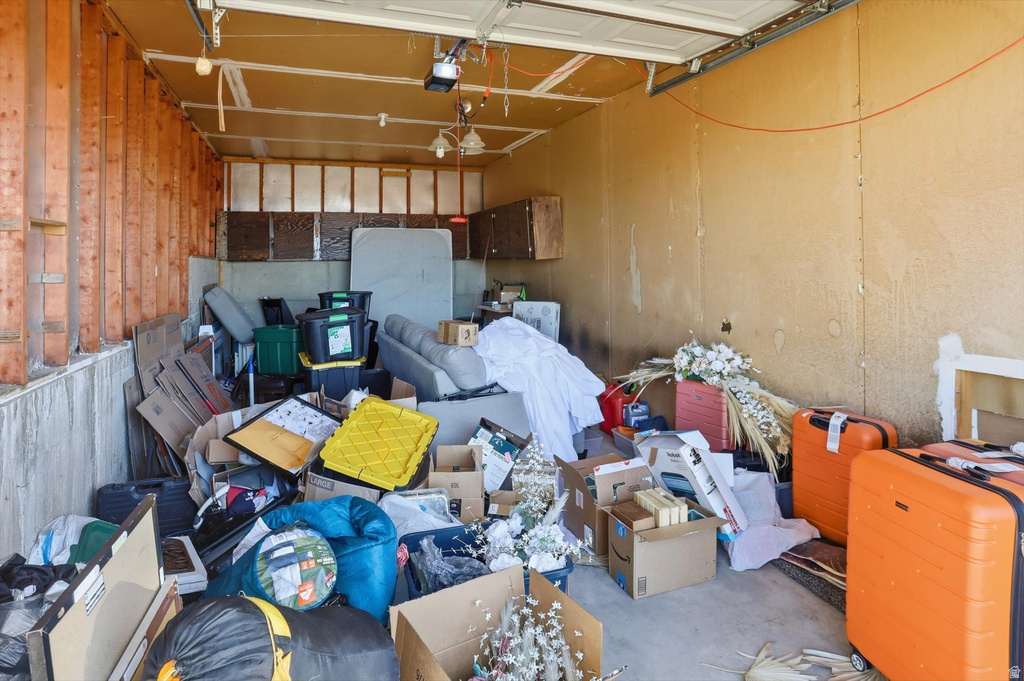 3306 N FAIRFIELD RD Layton, UT 84041