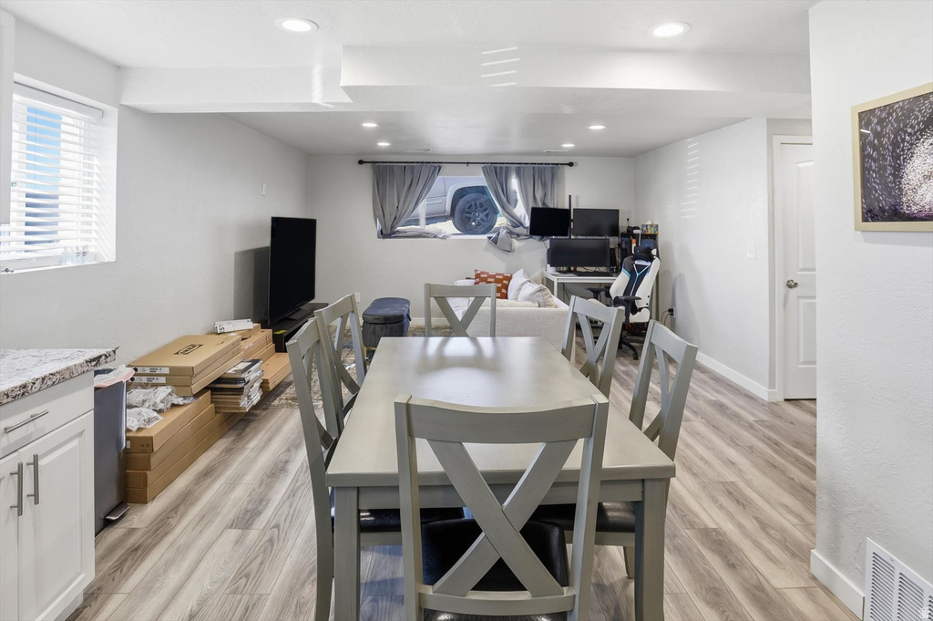 3306 N FAIRFIELD RD Layton, UT 84041