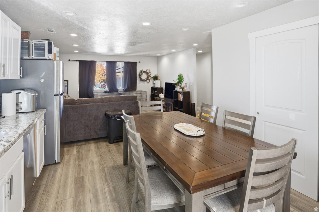 3306 N FAIRFIELD RD Layton, UT 84041