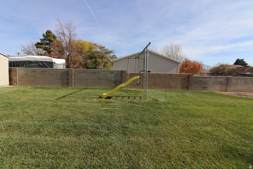 2497 W BUENO VISTA DR West Jordan, UT 84088