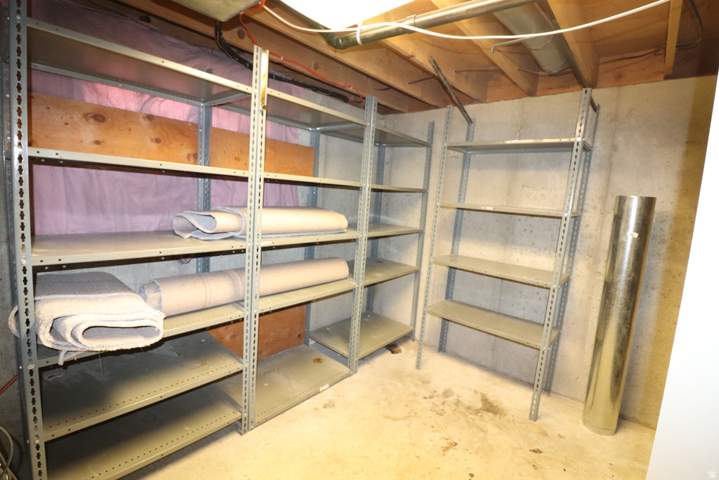 2497 W BUENO VISTA DR West Jordan, UT 84088