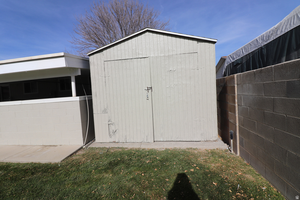 2497 W BUENO VISTA DR West Jordan, UT 84088