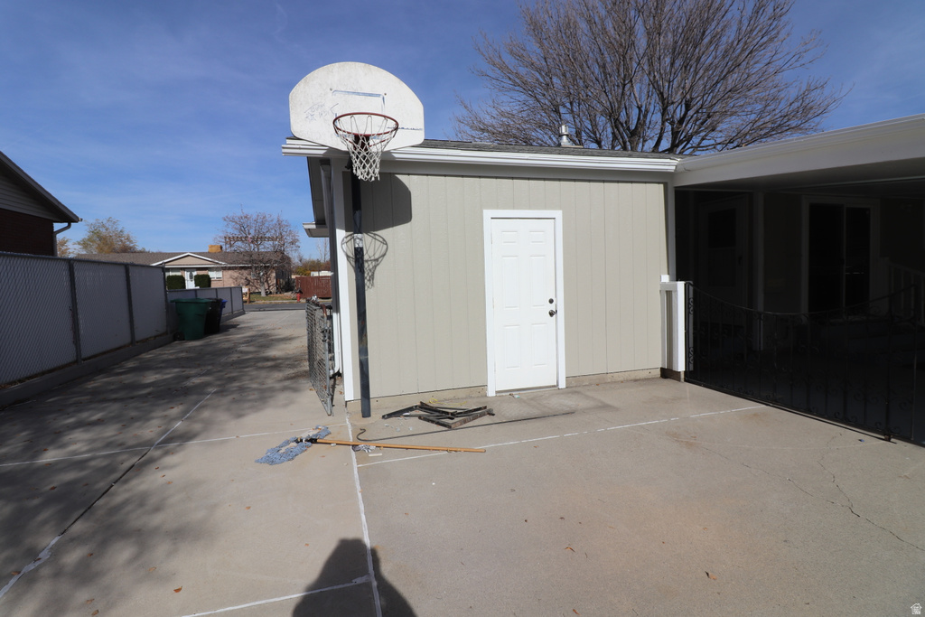 2497 W BUENO VISTA DR West Jordan, UT 84088