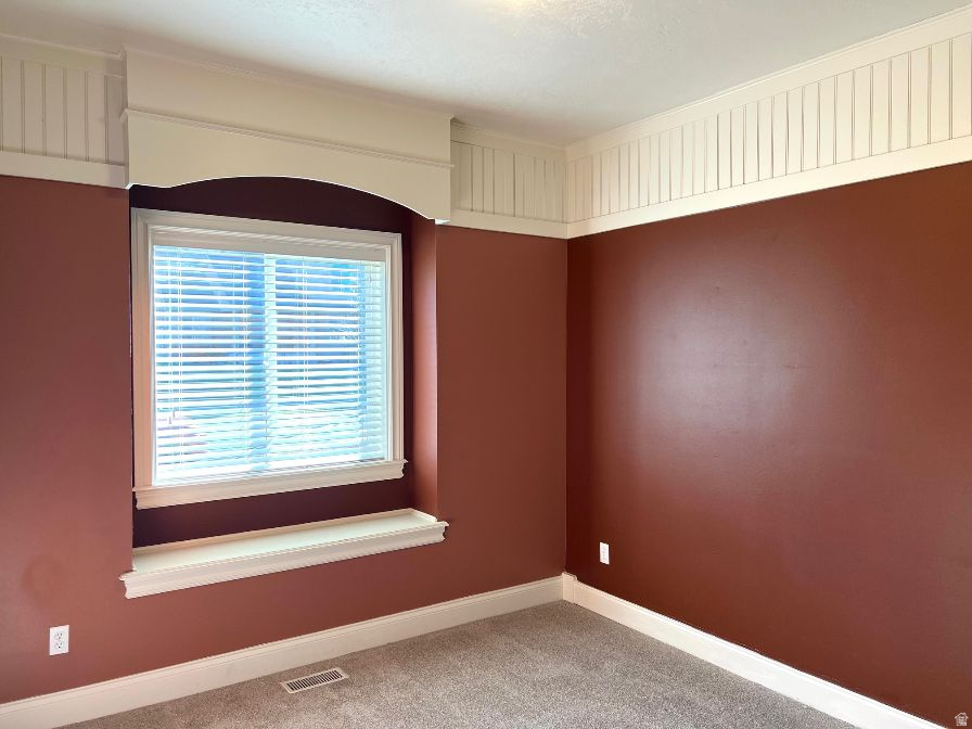 1211 GRANDVIEW DR Providence, UT 84332