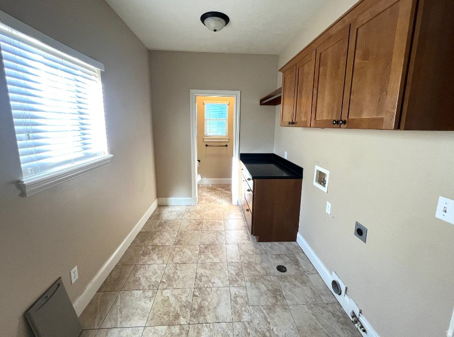 1211 GRANDVIEW DR Providence, UT 84332