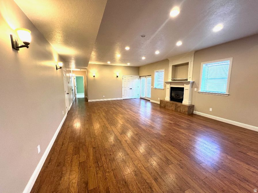 1211 GRANDVIEW DR Providence, UT 84332