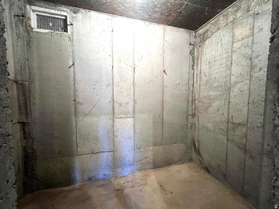 1211 GRANDVIEW DR Providence, UT 84332