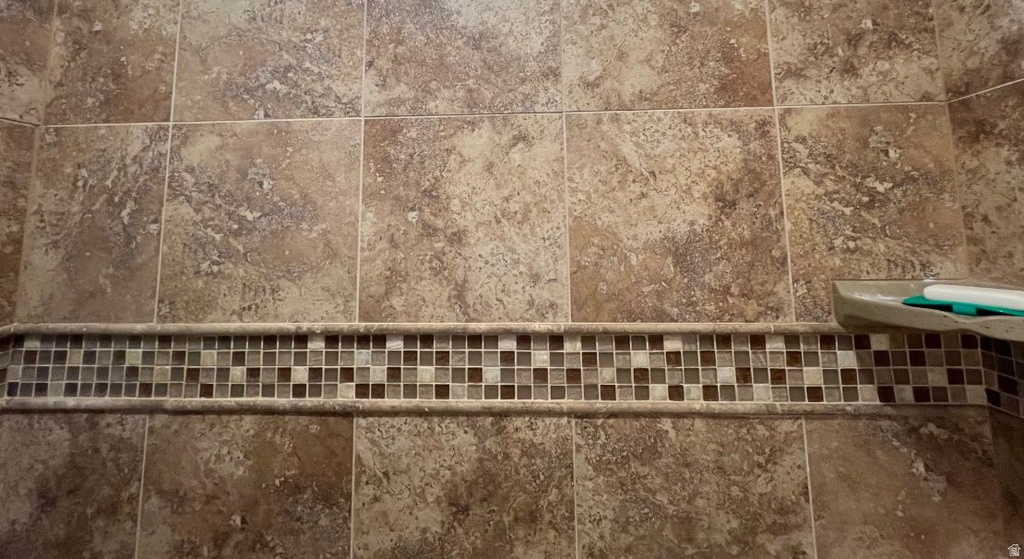 1211 GRANDVIEW DR Providence, UT 84332