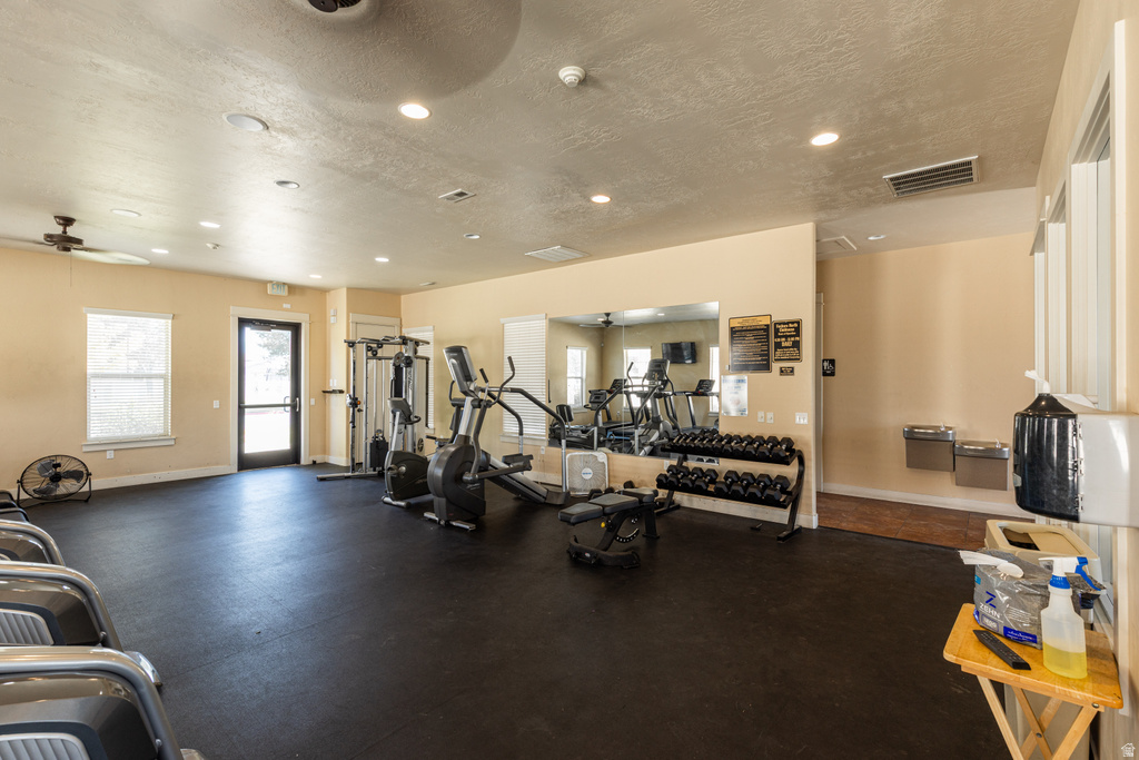 1012 CAMBRIA DR North Salt Lake, UT 84054