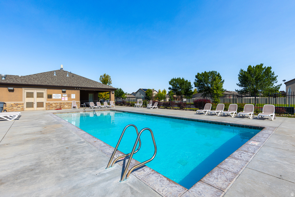 1012 CAMBRIA DR North Salt Lake, UT 84054