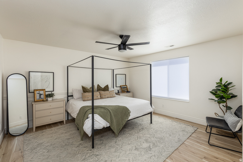 1012 CAMBRIA DR North Salt Lake, UT 84054