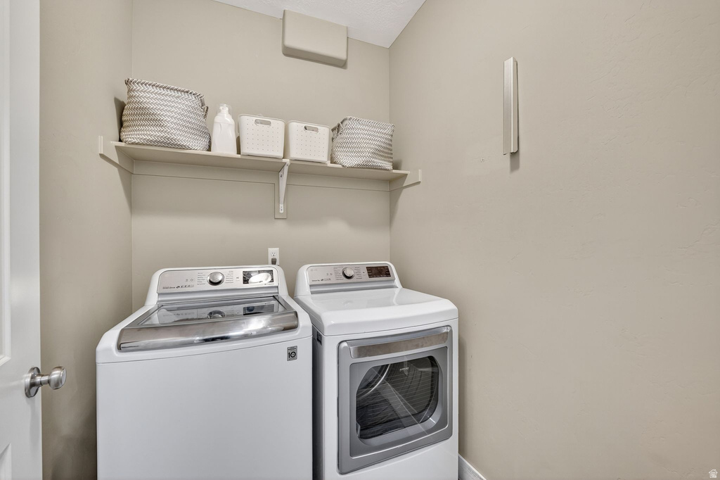 2304 S 2060 W Woods Cross, UT 84087