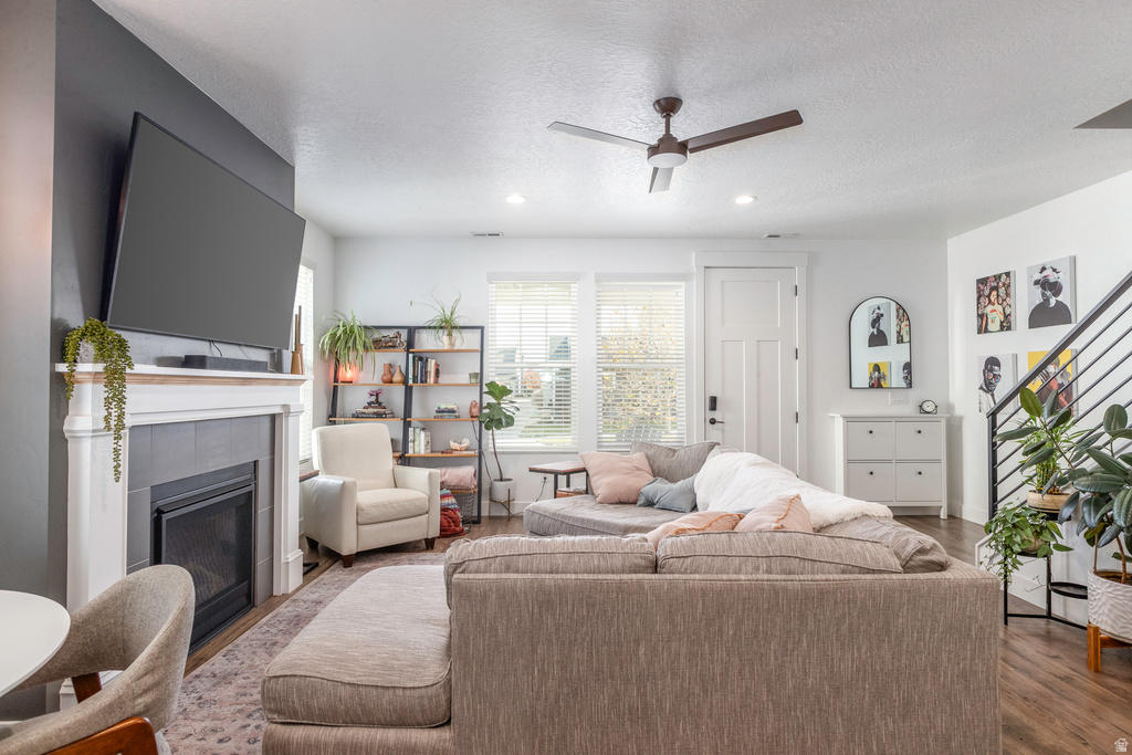 10566 S OQUIRRH LAKE RD South Jordan, UT 84009