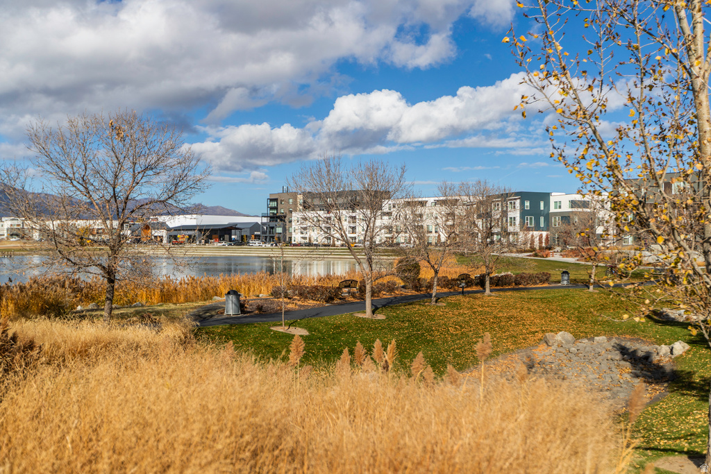 10566 S OQUIRRH LAKE RD South Jordan, UT 84009