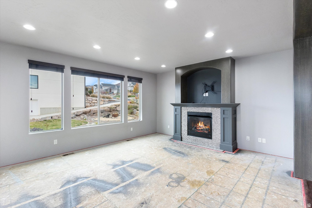 919 PARKWAY DR North Salt Lake, UT 84054