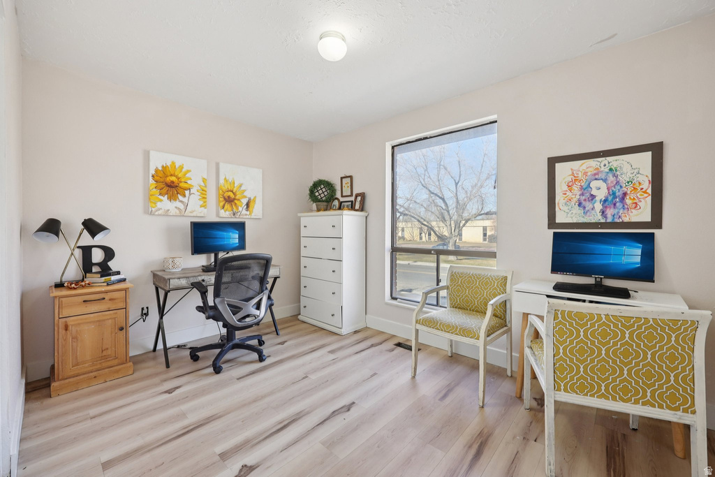 213 S 75 W Farmington, UT 84025