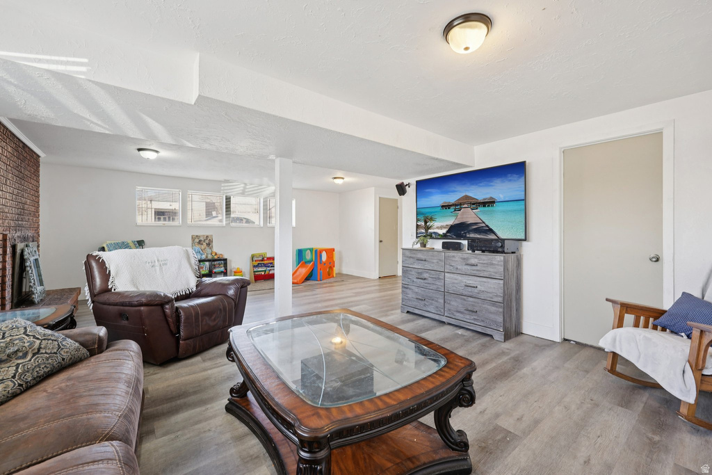 213 S 75 W Farmington, UT 84025