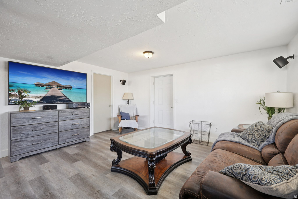 213 S 75 W Farmington, UT 84025