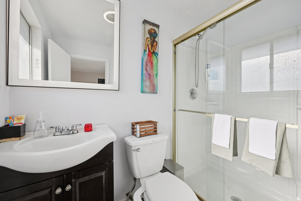 213 S 75 W Farmington, UT 84025