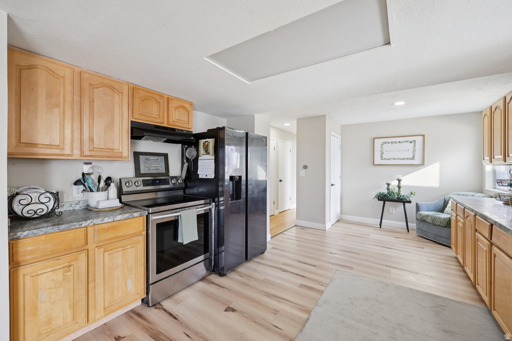 213 S 75 W Farmington, UT 84025