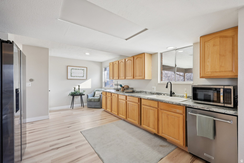 213 S 75 W Farmington, UT 84025