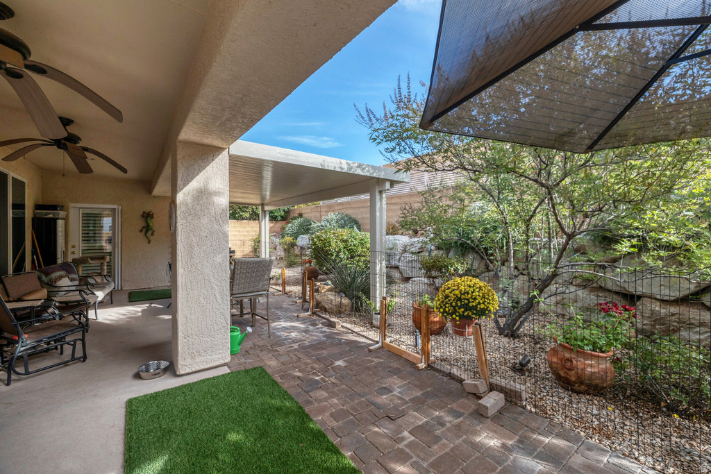 4593 S FLAMING ARCH DR St George, UT 84790