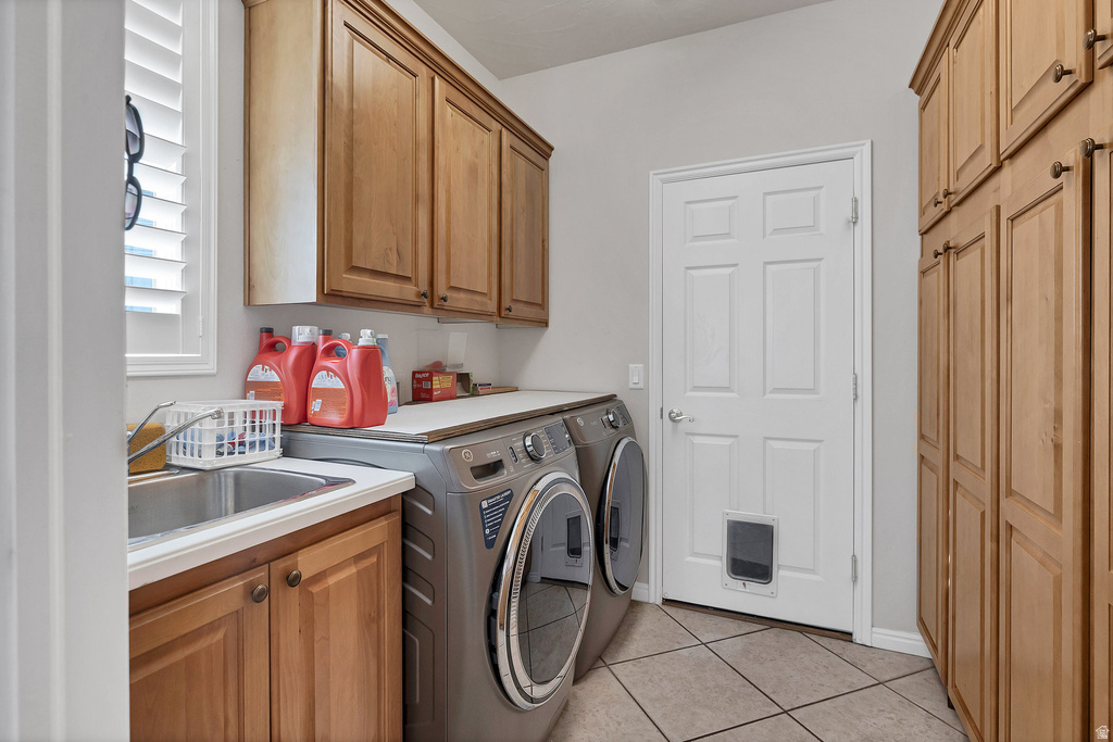 4593 S FLAMING ARCH DR St George, UT 84790