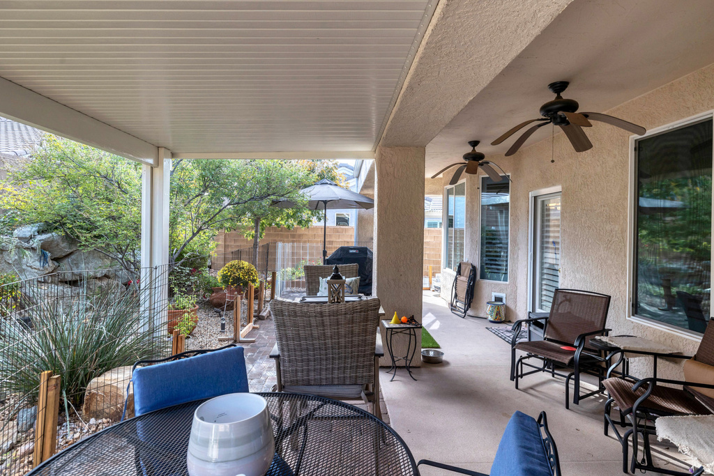 4593 S FLAMING ARCH DR St George, UT 84790