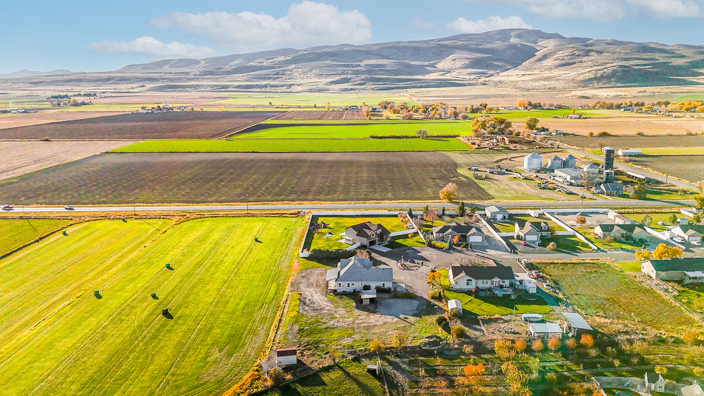 14296 N 5350 W Garland, UT 84312