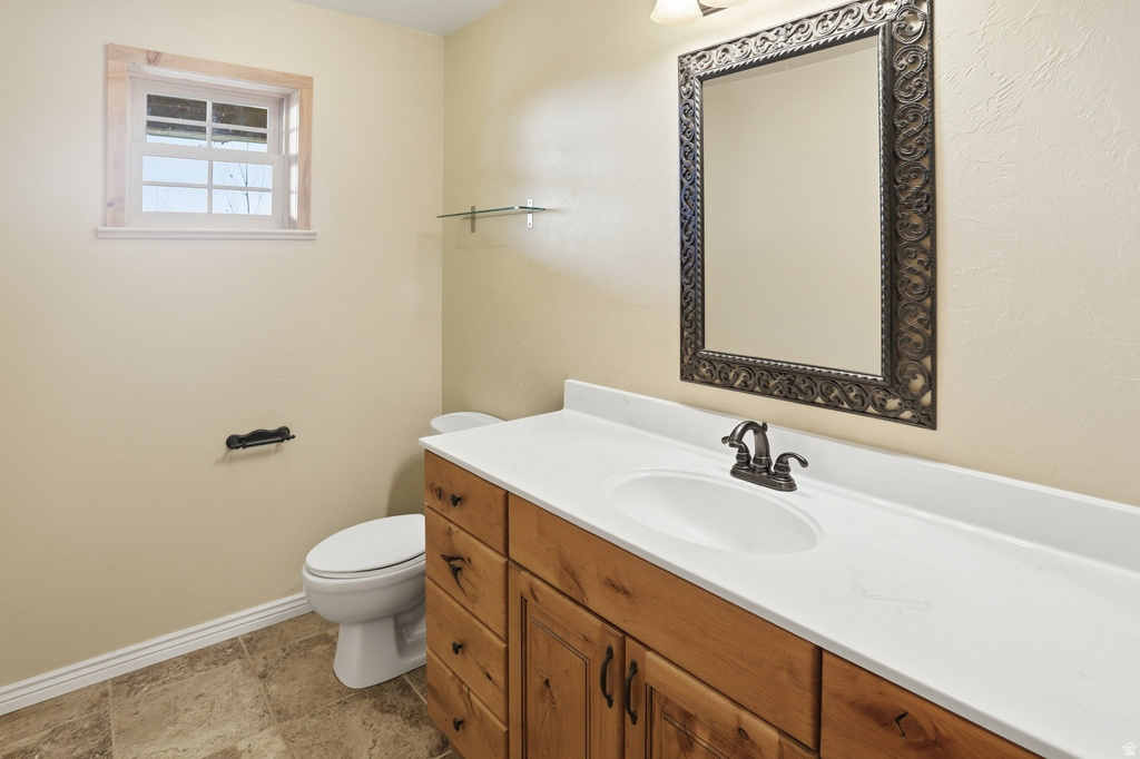 242 CANYON VIEW DR Malad City, ID 83252