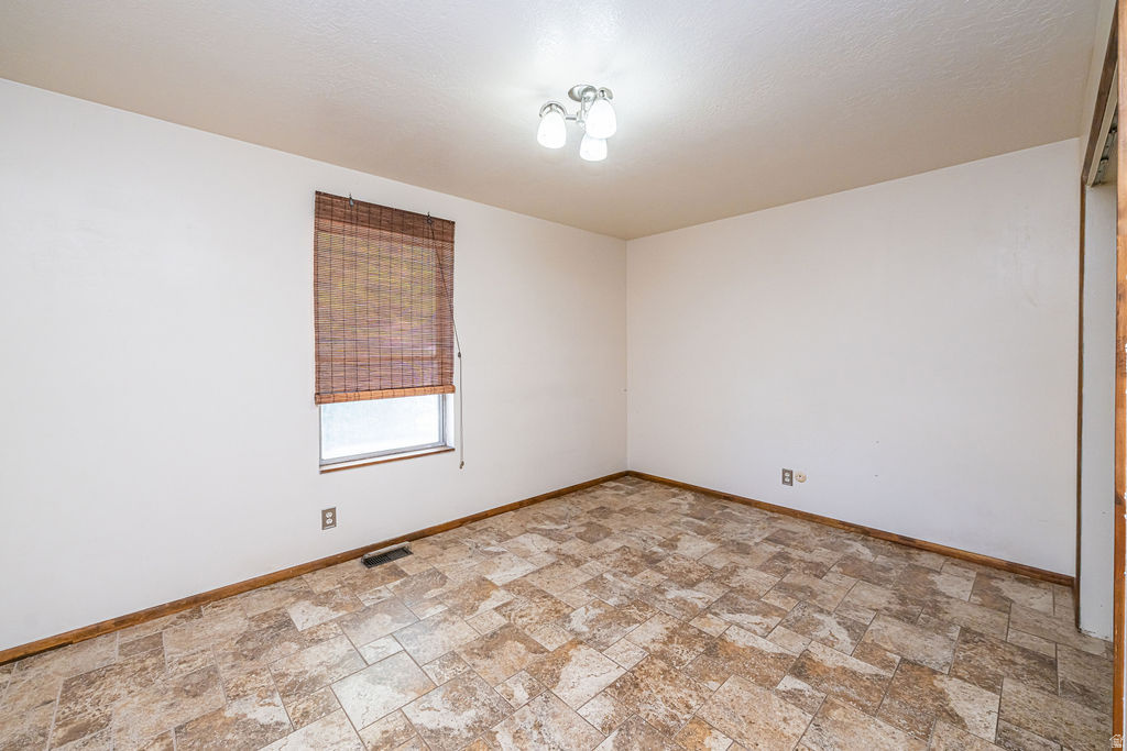 1023 E 950 N Ogden, UT 84404