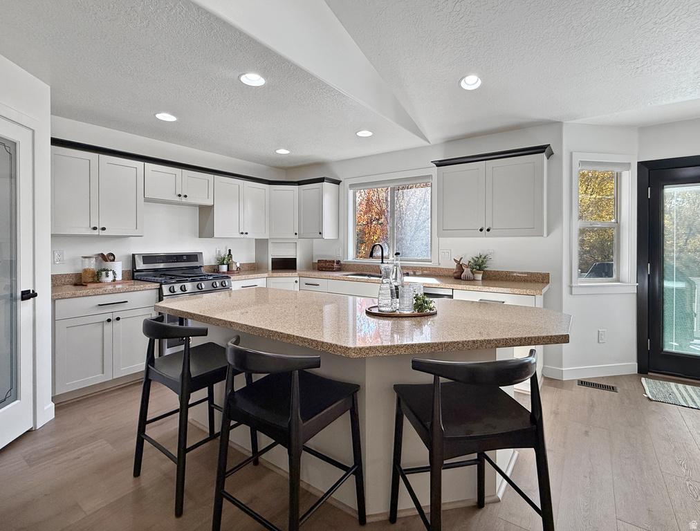 1459 E 5600 S South Ogden, UT 84403