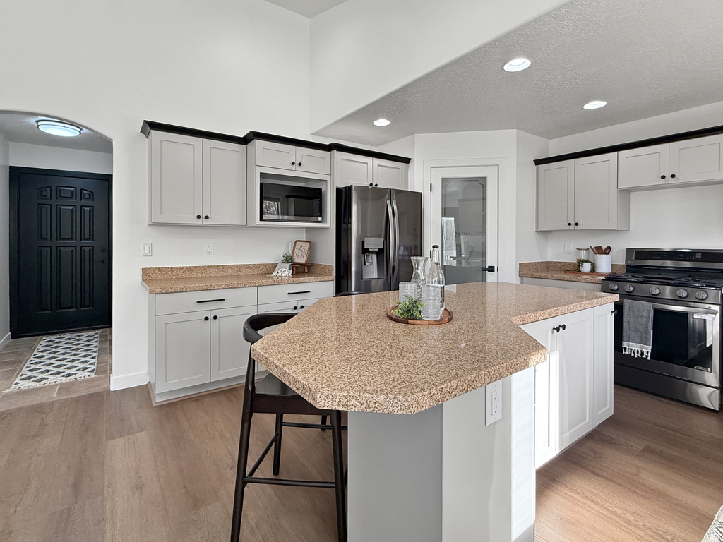 1459 E 5600 S South Ogden, UT 84403