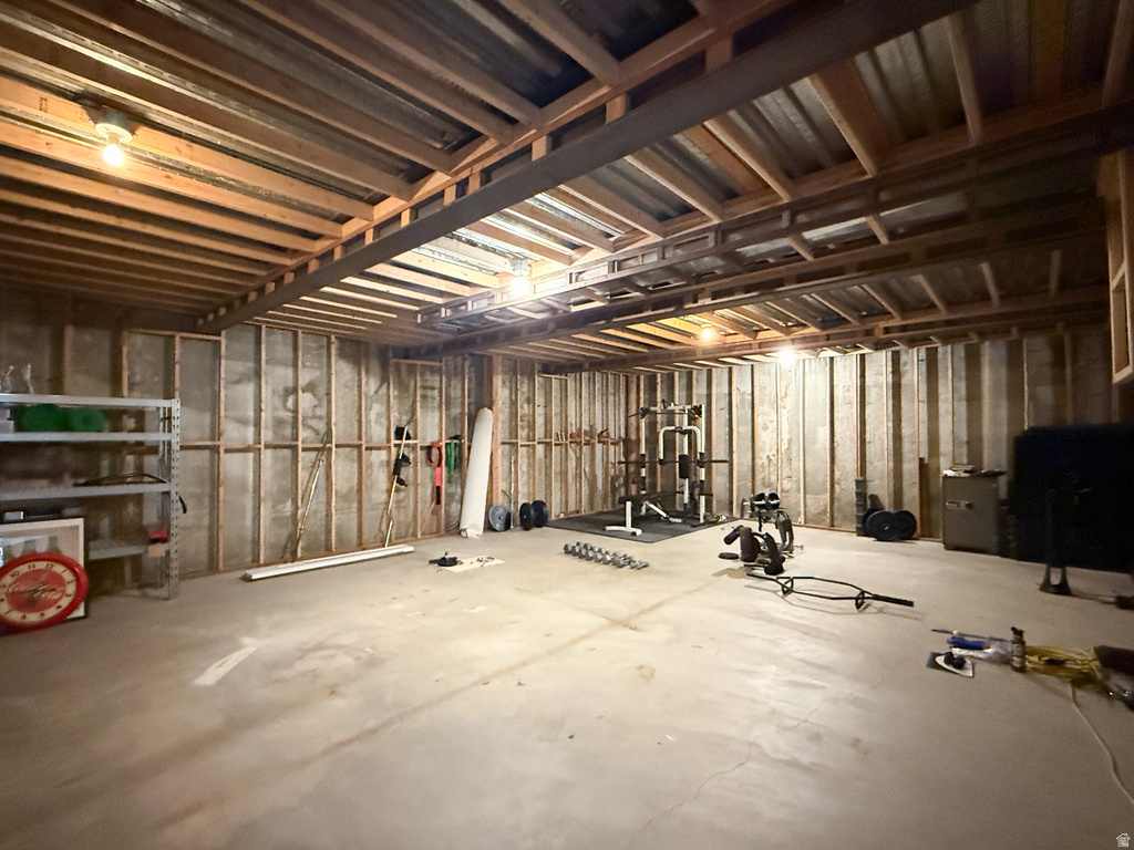 1459 E 5600 S South Ogden, UT 84403