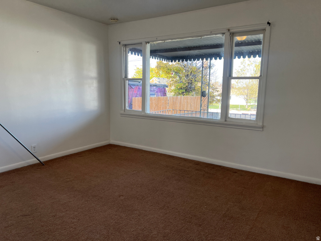 122 E 400 N Tooele, UT 84074