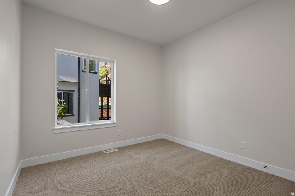 1570 E MADDIES CV Ogden, UT 84404