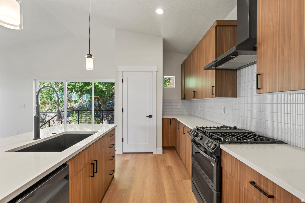 1570 E MADDIES CV Ogden, UT 84404